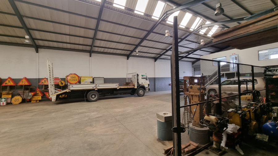 To Let commercial Property for Rent in Okavango Park Western Cape